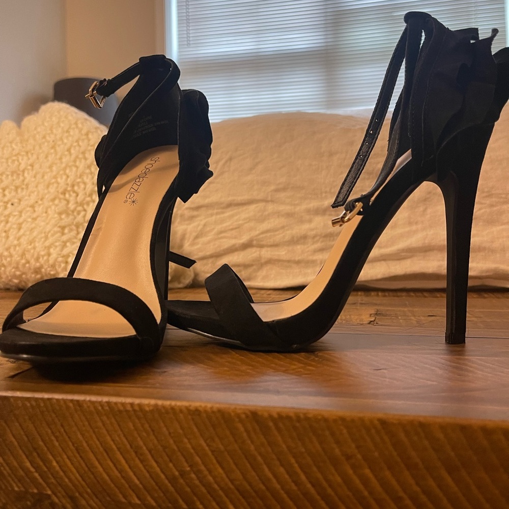 Black Heels Size 7